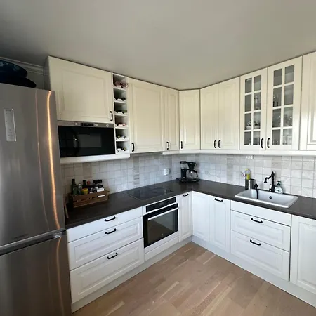 For Rent Right Across The Street To The Ons Area شقة *