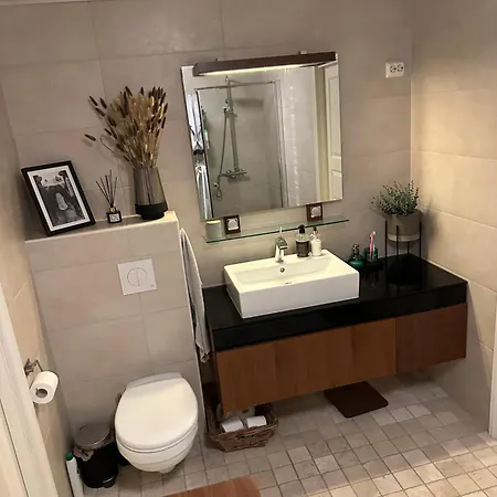 For Rent Right Across The Street To The Ons Area شقة ستافانجر