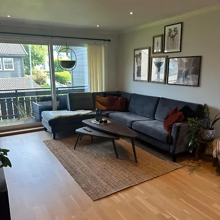 For Rent Right Across The Street To The Ons Area شقة *