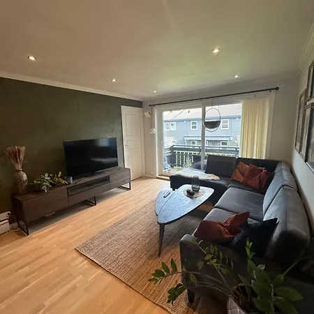 Apartamento For Rent Right Across The Street To The Ons Area *